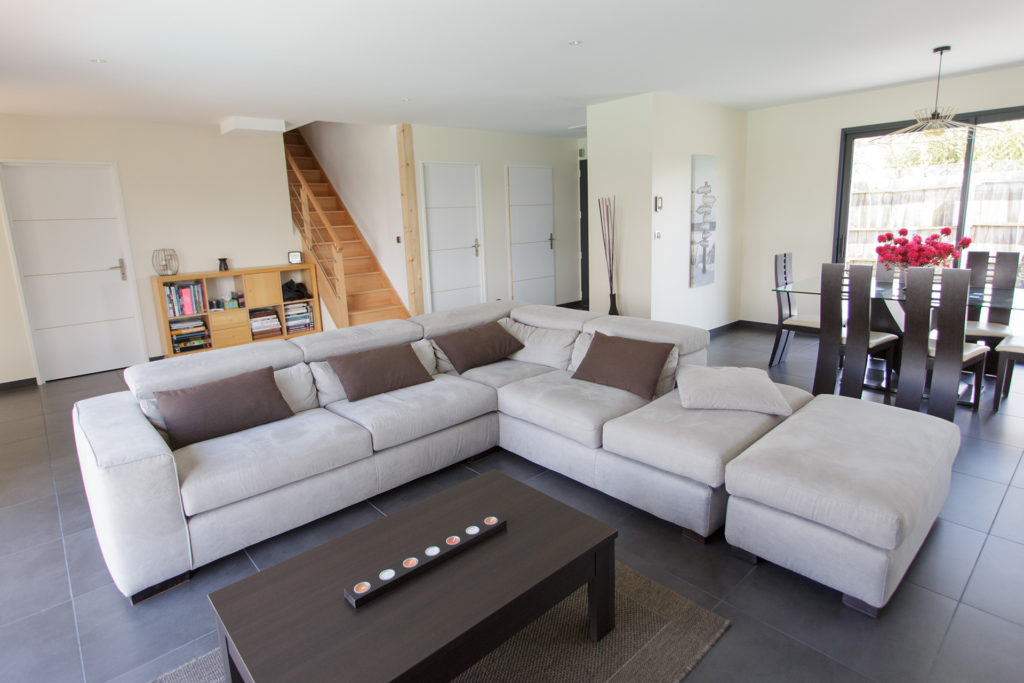 maison-bois-salon-intérieur-trecobois