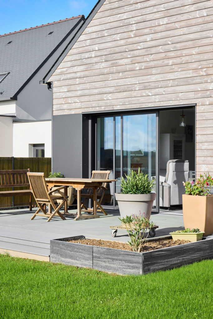 terrasse-extérieur-maison-trecobois-lamballe