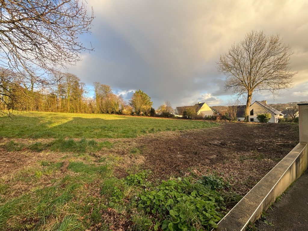 Terrain à Landerneau 29800 450m2 85000 € - JUMI-25-04-08-54